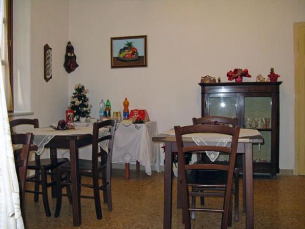 B&B Villa Isa Carrara Esterno foto